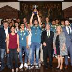 Campeões recebem troféu no Salão Nobre dos Paços do Concelho